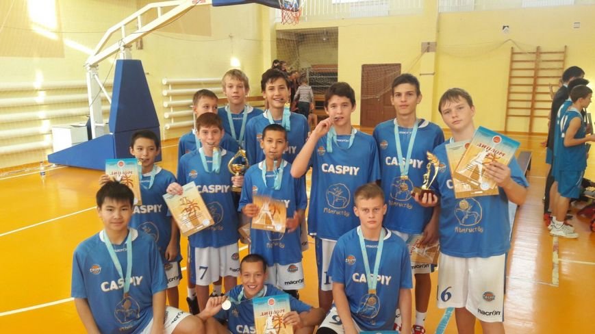 Баскетбольный клуб « Каспий» и подрастающая смена (фото) - фото 1