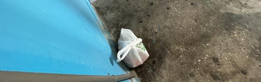 Жителям Актау рассказали, как наказать соседей, оставляющих мусор в ...