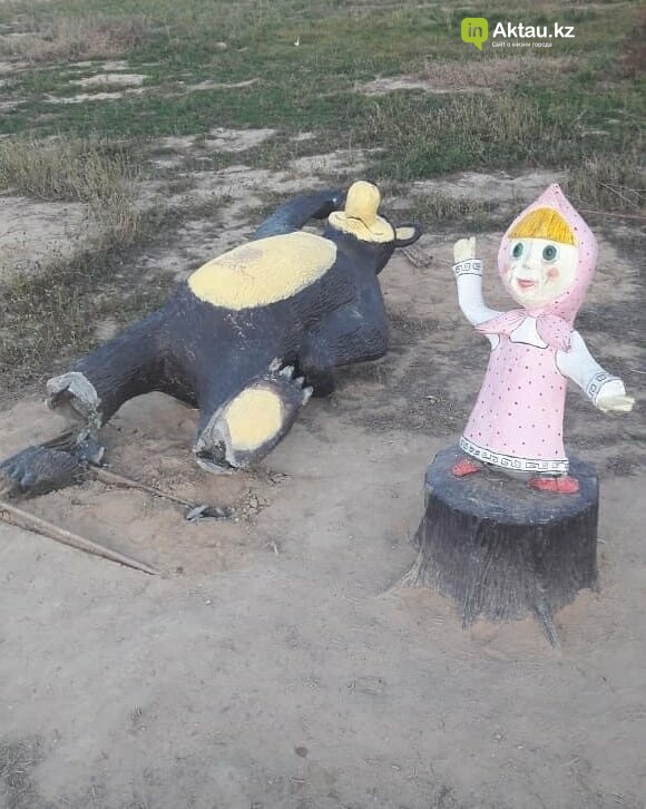 Установленные в "Акботе" фигурки сказочных героев сломали с..., фото-3 Установленные в "Акботе" фигурки сказочных героев сломали спустя несколько дней, фото-3