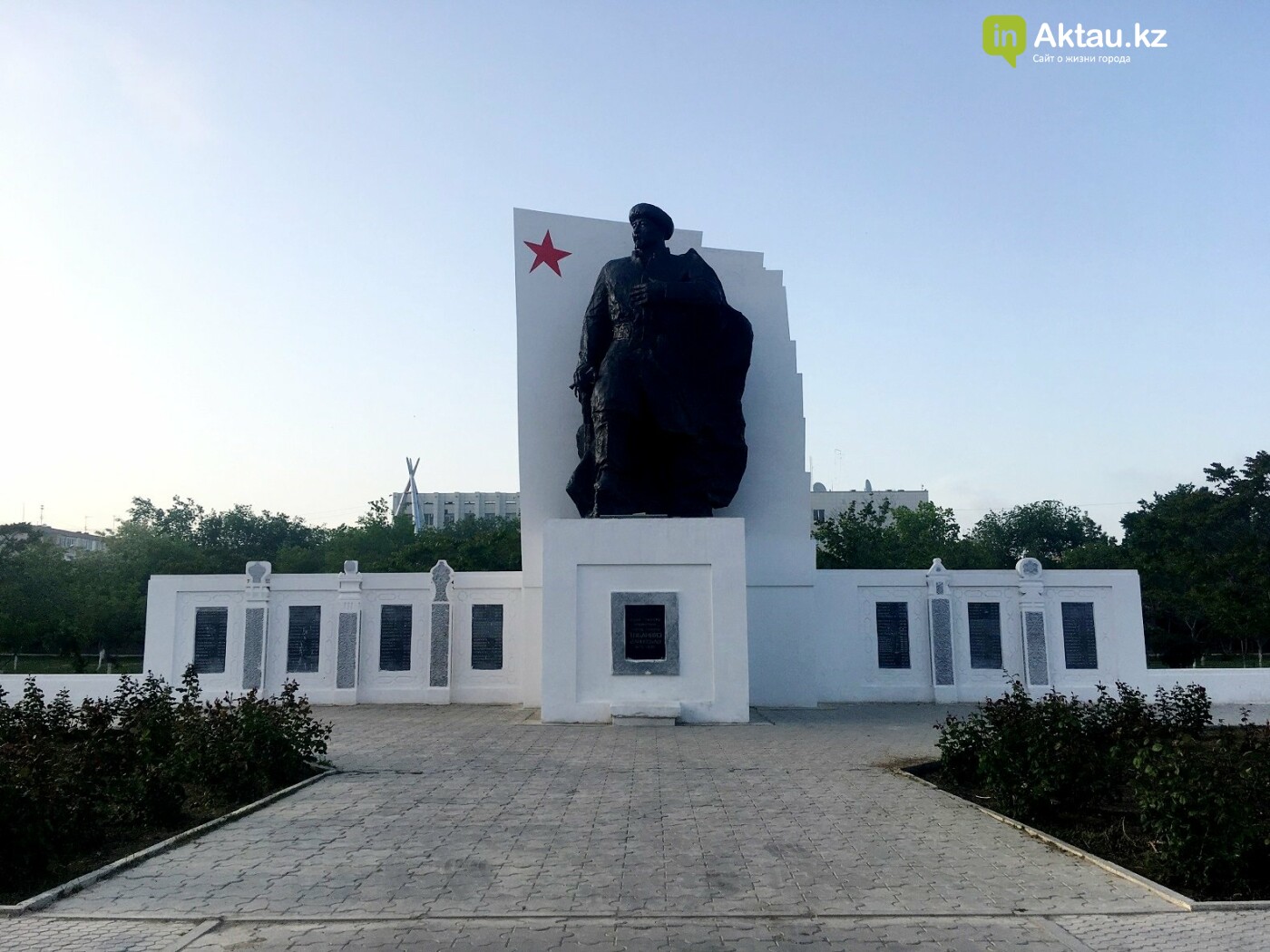 В Актау хотят отремонтировать памятник Кашагану, фото-1 В Актау хотят отремонтировать памятник Кашагану, фото-1
