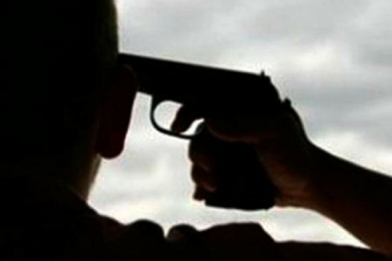 Застрелился в мошковском районе. Парень застрелился из дробовика. Застрелился в мошковском районе. Застрелился в мошковском районе. Застрелился из оружия.